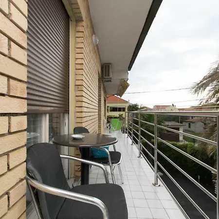 Apartman M 7 Ζαντάρ