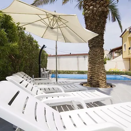 Διαμέρισμα Apartman M 7 *